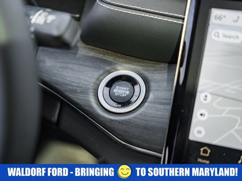 Used 2023 Jeep Grand Cherokee Overland image 26