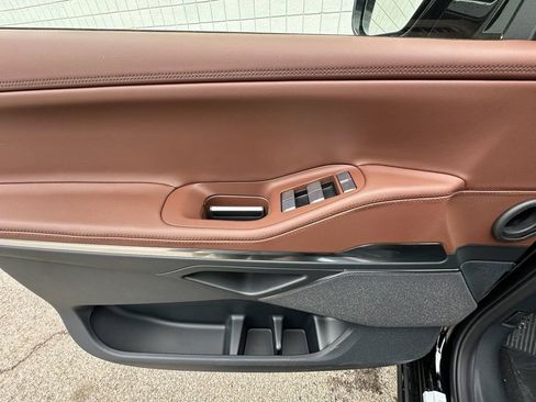 New 2026 Lincoln Navigator L Reserve AWD/4WD image 18