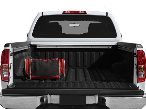 Used 2013 Nissan Frontier SL image 15