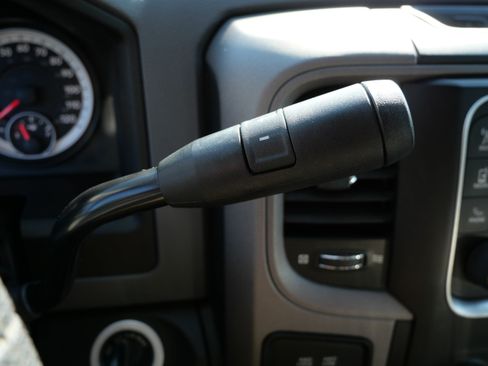 Used 2014 RAM 1500 Express AWD/4WD image 27