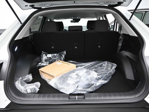 New 2025 Hyundai Ioniq 5 SE image 13