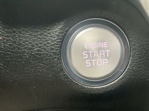 Used 2020 Kia Telluride SX w/ SX Prestige Package image 35