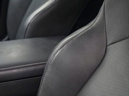 Used 2025 Lexus RZ 450e w/ Accessory Package (2T) image 19