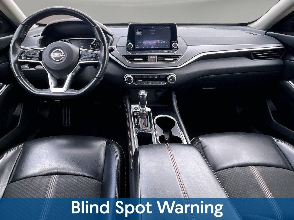Used 2024 Nissan Altima 2.5 SR FWD image 10