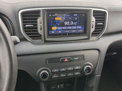 Used 2019 Kia Sportage LX image 29