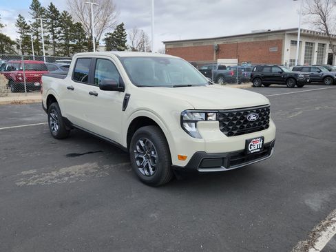 New 2025 Ford Maverick XLT w/ 4K Tow Package image 20
