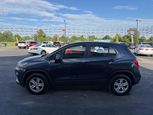 Used 2018 Chevrolet Trax LS AWD/4WD image 8
