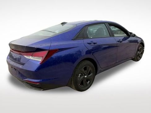 Used 2023 Hyundai Elantra SEL image 8
