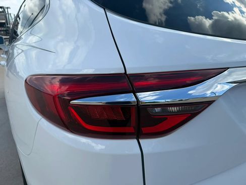 Used 2019 Buick Enclave Essence FWD image 70