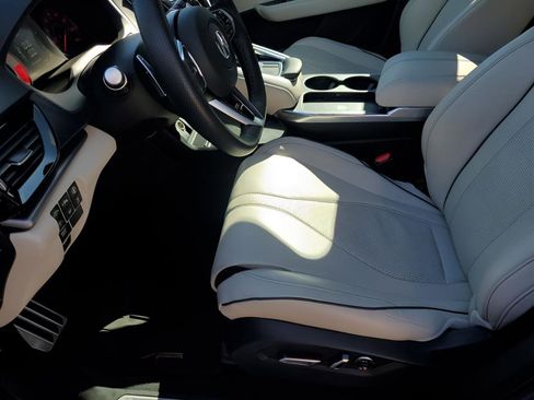 Used 2025 Acura RDX AWD w/ A-Spec & Advance Pkg image 32