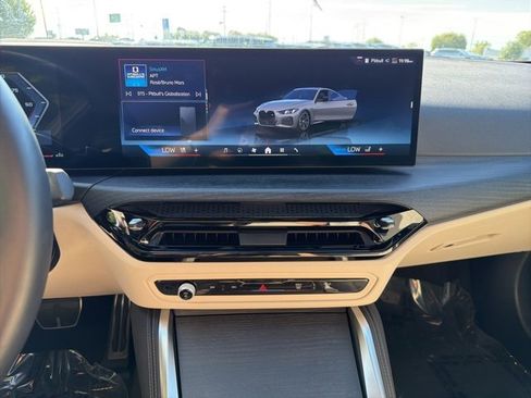 Used 2025 BMW 440i xDrive Coupe w/ Premium Package image 10