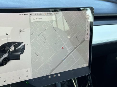 Used 2021 Tesla Model Y Long Range image 11