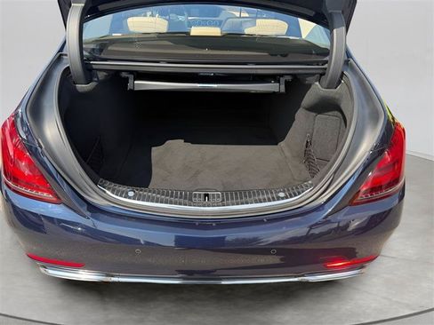 Used 2019 Mercedes-Benz S 560 4MATIC Sedan image 17