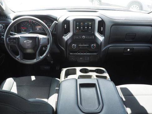 Used 2019 Chevrolet Silverado 1500 Custom Trail Boss w/ Custom Convenience Package AWD/4WD image 16