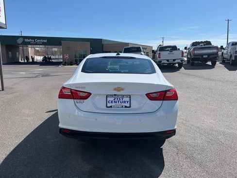 Used 2025 Chevrolet Malibu LS FWD image 11