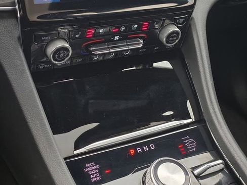 Used 2022 Jeep Grand Cherokee L Overland w/ Luxury Tech Group IV image 22