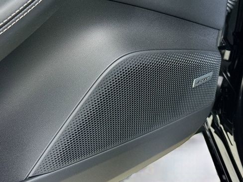 New 2026 Porsche Macan Turbo Electric AWD/4WD image 21