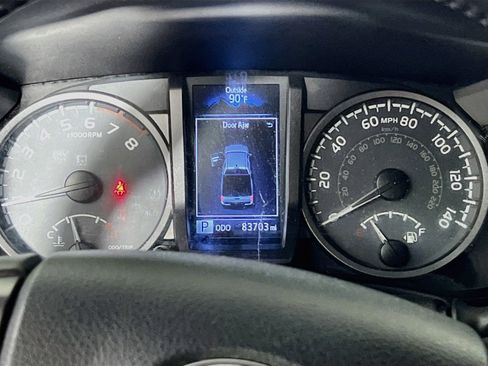 Used 2017 Toyota Tacoma TRD Sport w/ Premium & Technology Package RWD image 22