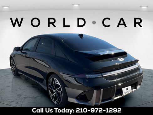 Used 2023 Hyundai Ioniq 6 SEL RWD image 5