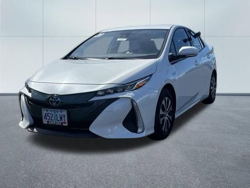 Used 2020 Toyota Prius Prime XLE FWD image 1
