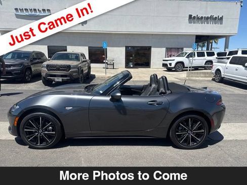 Used 2025 MAZDA MX-5 Miata Grand Touring w/ Weather Package RWD image 2