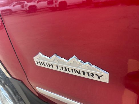 Used 2018 Chevrolet Silverado 1500 High Country image 10