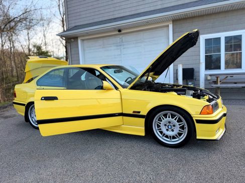Used 1995 BMW M3 Coupe RWD image 91