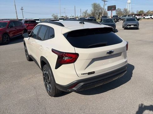 New 2026 Chevrolet Trax RS w/ Driver Confidence Package image 4
