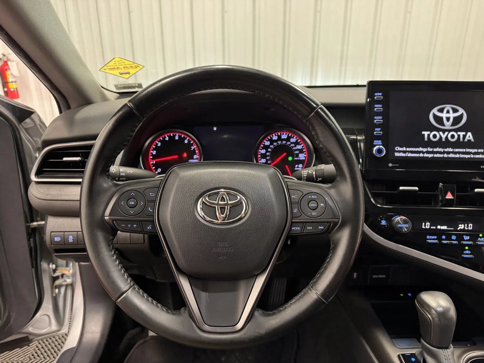 Used 2022 Toyota Camry XSE FWD image 18