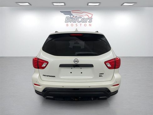 Used 2020 Nissan Pathfinder SL image 5