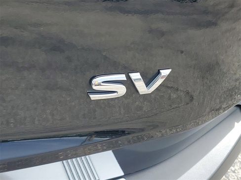 Used 2023 Nissan Rogue SV image 28