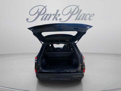 Used 2025 Subaru Forester Premium w/ Convenience Package #1 AWD/4WD image 22