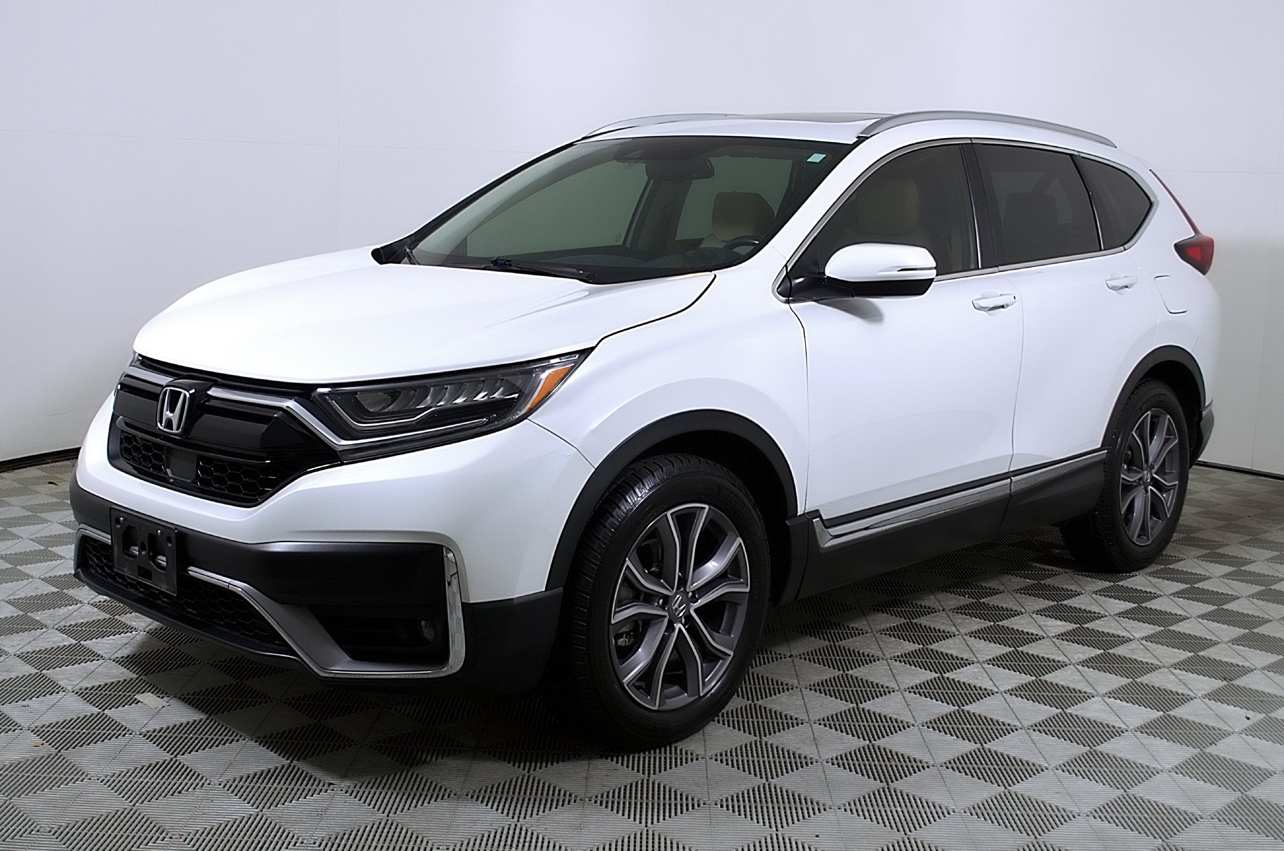 Used 2021 Honda CR-V Touring image 2