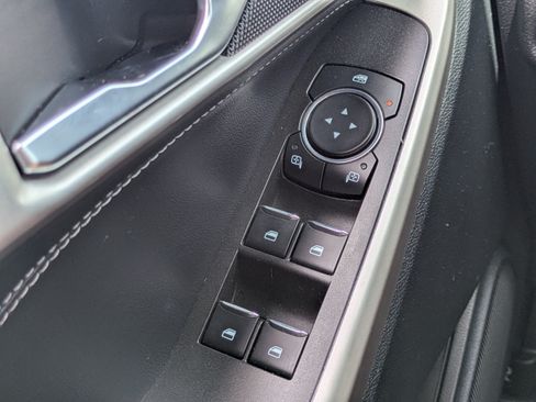 Used 2024 Ford Explorer XLT RWD image 20