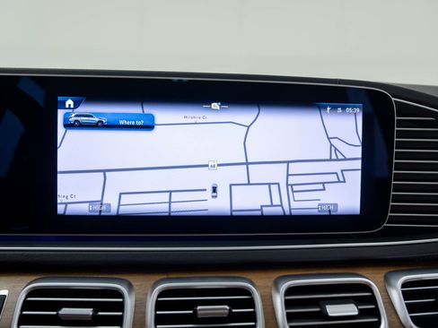 Certified 2025 Mercedes-Benz GLS 450 4MATIC image 29