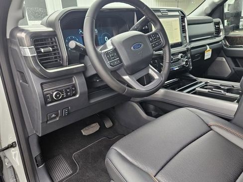 New 2025 Ford Explorer Active image 50