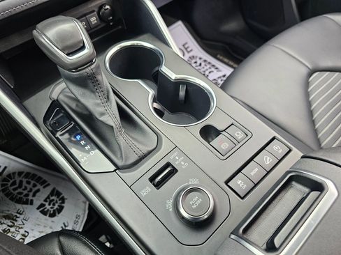 Used 2021 Toyota Highlander XSE image 30