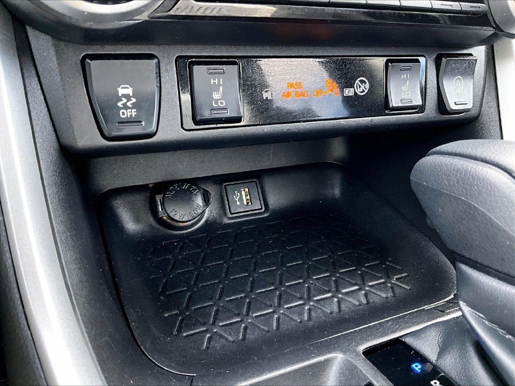 Used 2023 Toyota RAV4 XLE w/ Convenience Package AWD/4WD image 27