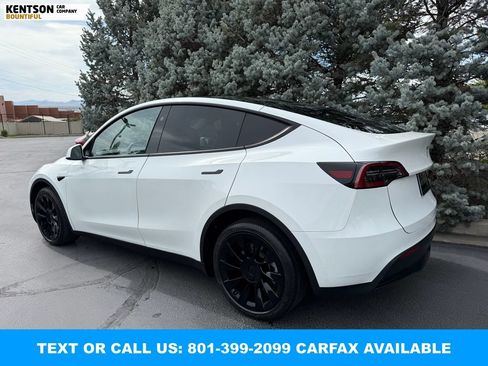 Used 2024 Tesla Model Y Long Range AWD/4WD image 5