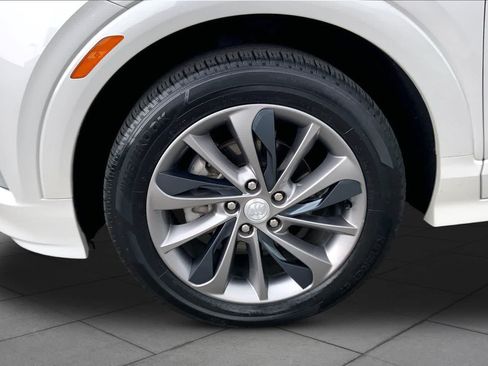 Used 2023 Buick Encore GX Select w/ Sport Touring Package FWD image 11