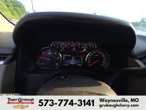 Certified 2016 GMC Yukon SLT w/ HD Trailering Package AWD/4WD image 9