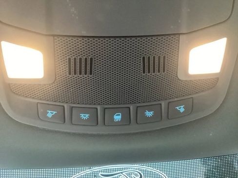 Used 2015 Ford F150 XLT image 57