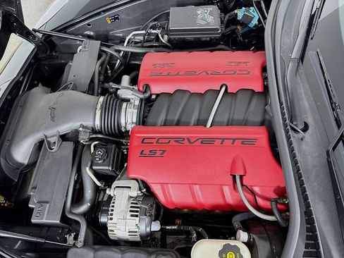 Used 2013 Chevrolet Corvette 427 w/ 1SB Preferred Equipment Group RWD image 28