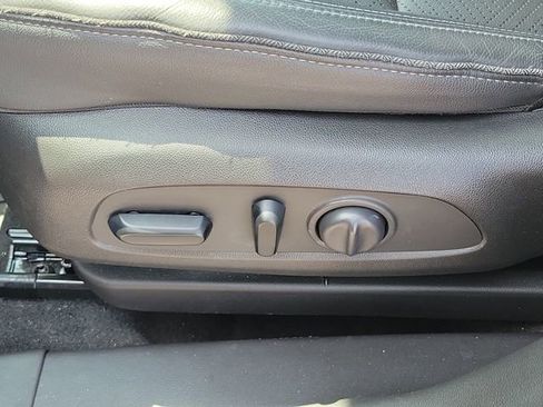 Used 2020 Buick Encore GX Essence w/ Experience Buick Package image 6