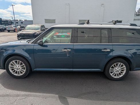 Used 2016 Ford Flex SEL w/ Equipment Group 202A FWD image 2