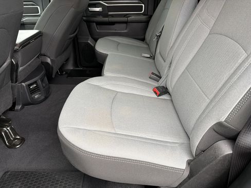 Used 2024 RAM 2500 Big Horn image 21