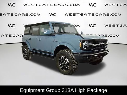Used 2022 Ford Bronco Outer Banks image 2