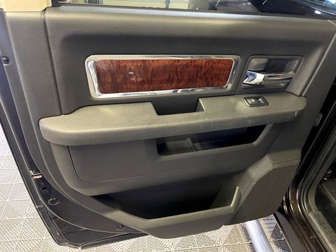 Used 2011 RAM 1500 Laramie image 22