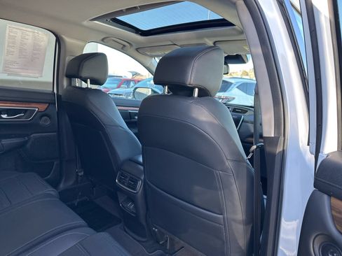 Used 2020 Honda CR-V Touring image 29