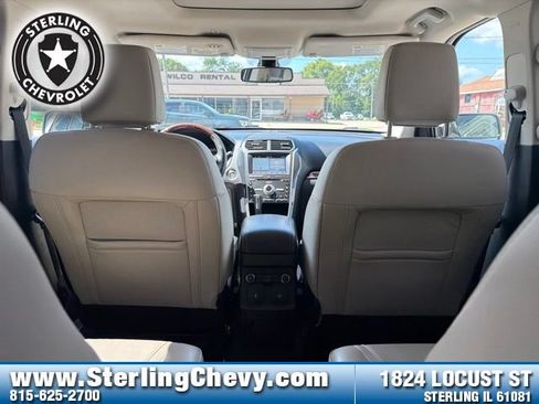 Used 2018 Ford Explorer Platinum AWD/4WD image 17